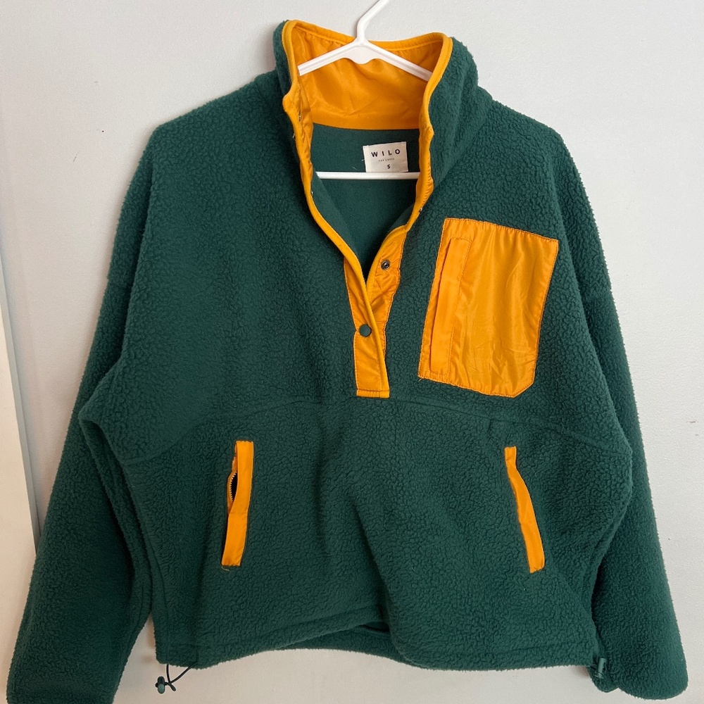 Wilo Cropped Snap Fleece